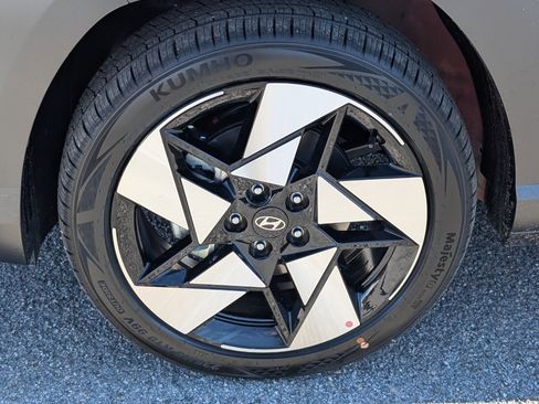 New 2026 Hyundai Kona Limited FWD image 13
