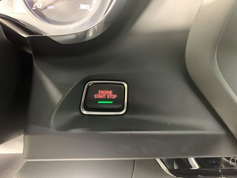 Used 2019 Chevrolet Camaro LT RWD image 18