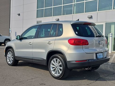 Used 2014 Volkswagen Tiguan SE image 8