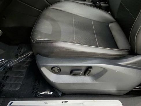 Used 2020 Volkswagen Tiguan SE R-Line FWD image 52