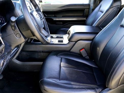 Used 2019 Ford Expedition XLT w/ Equipment Group 202A image 10