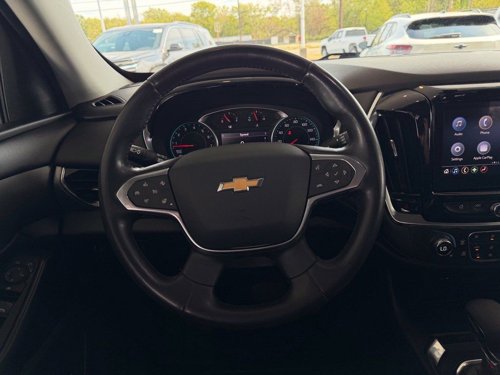 Used 2021 Chevrolet Traverse LT FWD image 20