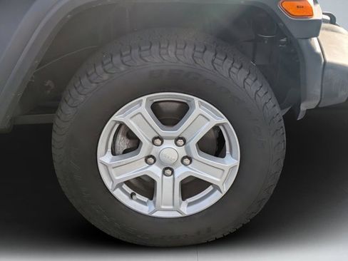Certified 2020 Jeep Wrangler Unlimited Sport S image 9