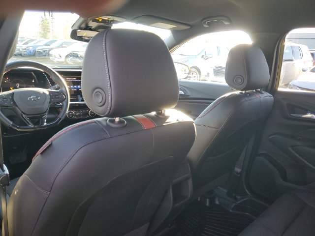 Used 2025 Chevrolet Trax RS w/ Driver Confidence Package FWD image 9