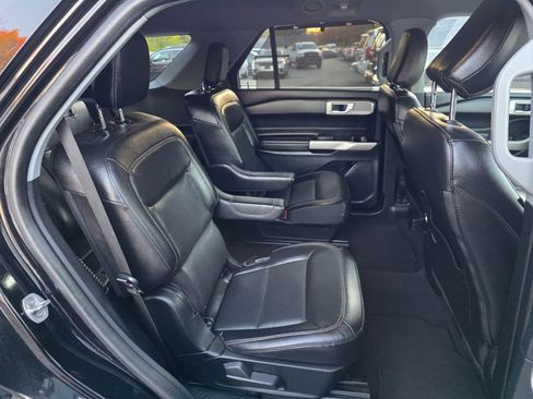 Used 2022 Ford Explorer Limited w/ Hybrid Equipment Group 310A image 19