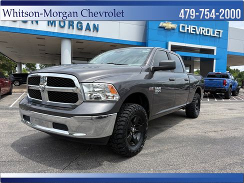 Used 2019 RAM 1500 Classic SLT AWD/4WD image 1