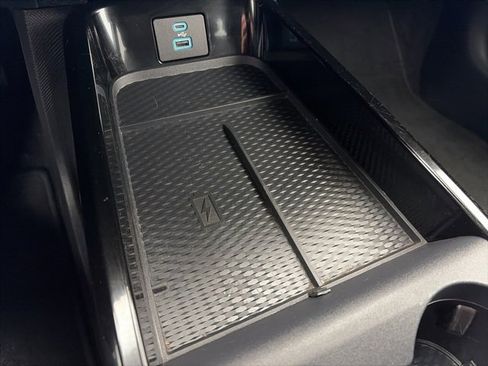 Used 2022 Ford Mustang Mach-E Select image 27