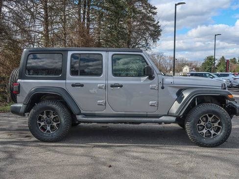 Used 2021 Jeep Wrangler Unlimited Sport image 9