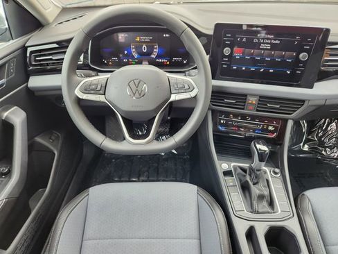 New 2026 Volkswagen Jetta SE image 26