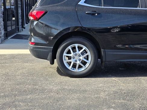 Used 2023 Chevrolet Equinox LT image 11