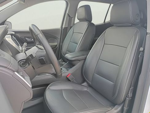 Used 2023 GMC Terrain SLT FWD image 31