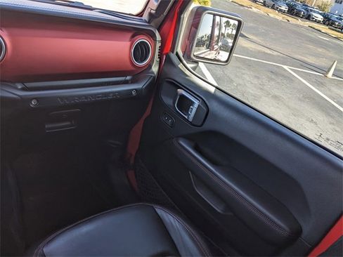 Certified 2018 Jeep Wrangler Unlimited Rubicon image 15