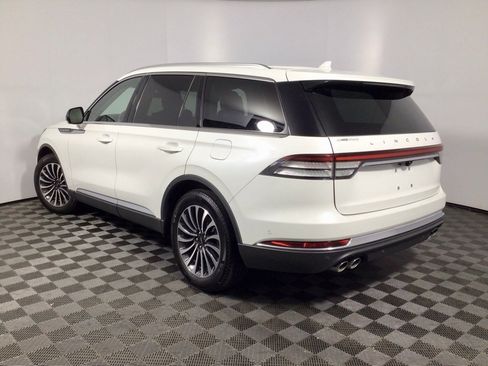 Used 2023 Lincoln Aviator Reserve w/ Equipment Group 201A image 9