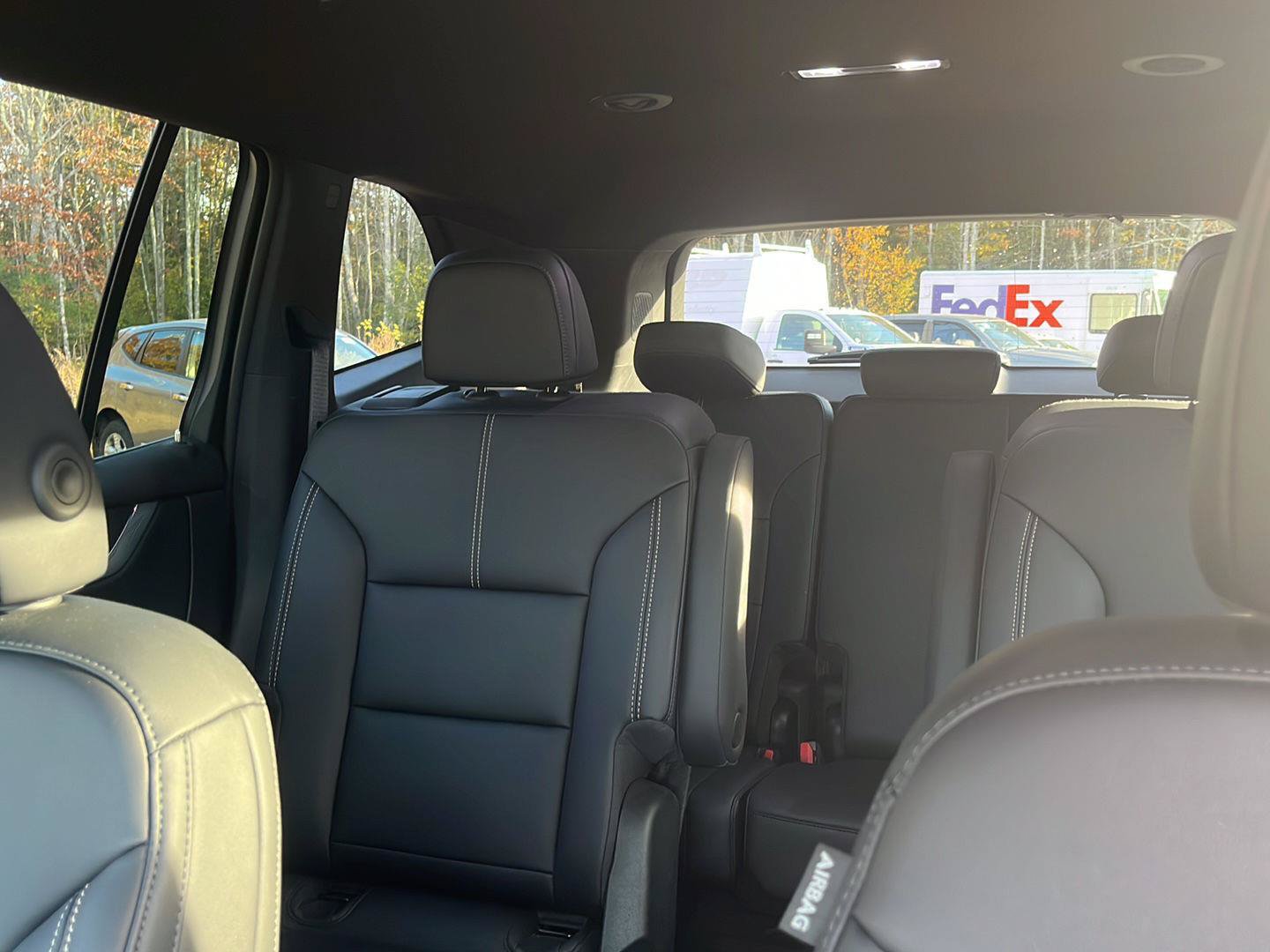 Used 2024 GMC Acadia Elevation w/ Luxury Package AWD/4WD image 18