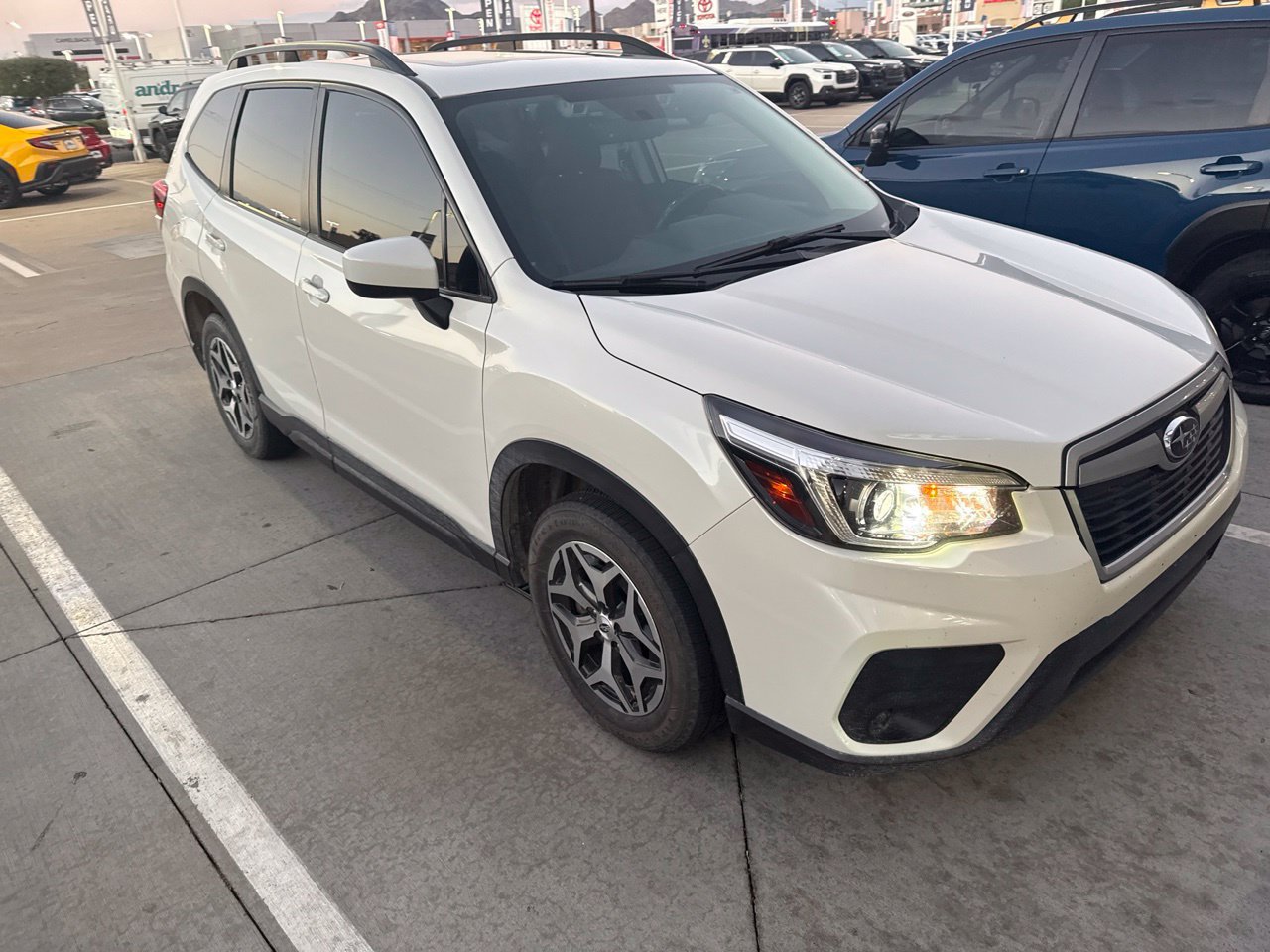 Used 2020 Subaru Forester Premium AWD/4WD image 3