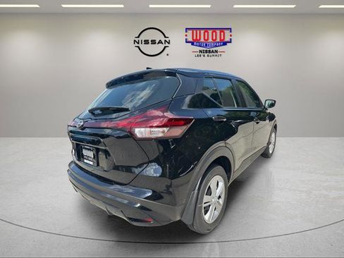 Certified 2025 Nissan Kicks Play S FWD image 3
