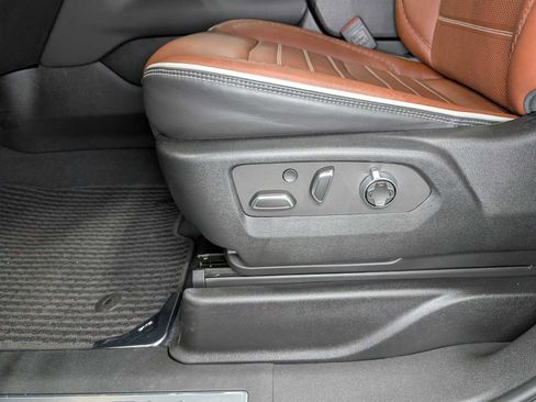 Used 2024 GMC Yukon Denali Ultimate image 40