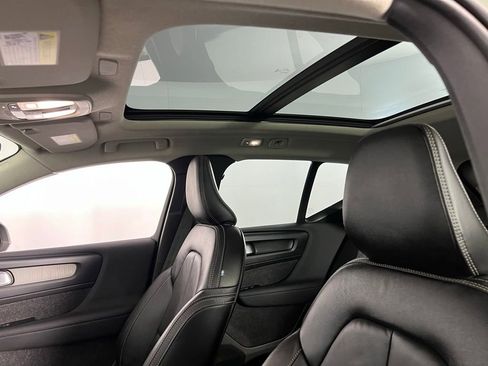 Used 2023 Volvo XC40 B5 Plus w/ Driver Assist Package image 25