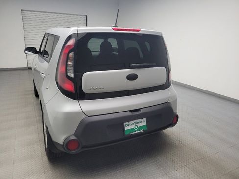 Used 2014 Kia Soul + FWD image 6