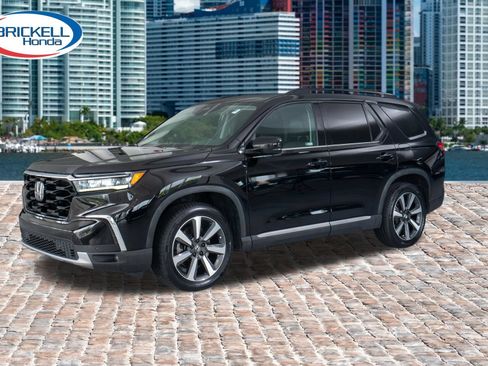 Certified 2023 Honda Pilot Touring image 3