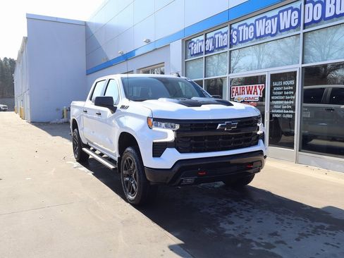 New 2026 Chevrolet Silverado 1500 LT Trail Boss w/ Convenience Package II image 2