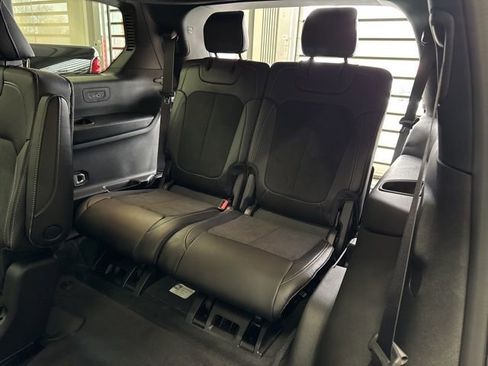 New 2025 Jeep Grand Cherokee L Altitude image 37