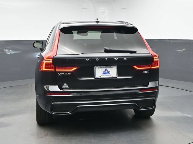 Used 2024 Volvo XC60 B5 Plus w/ Protection Package Premier AWD/4WD image 8