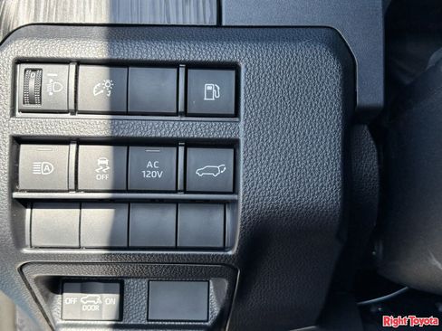 Used 2026 Toyota 4Runner Platinum AWD/4WD image 30