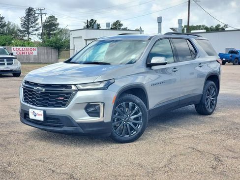 Used 2023 Chevrolet Traverse RS AWD/4WD image 33