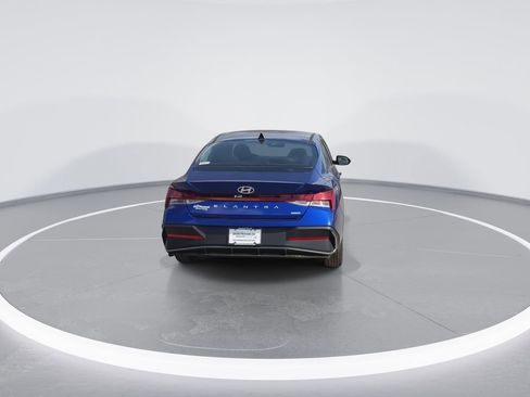 New 2026 Hyundai Elantra Hybrid FWD image 7