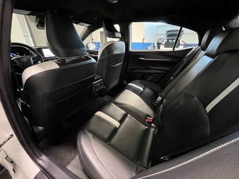 Used 2025 Toyota Camry SE image 15