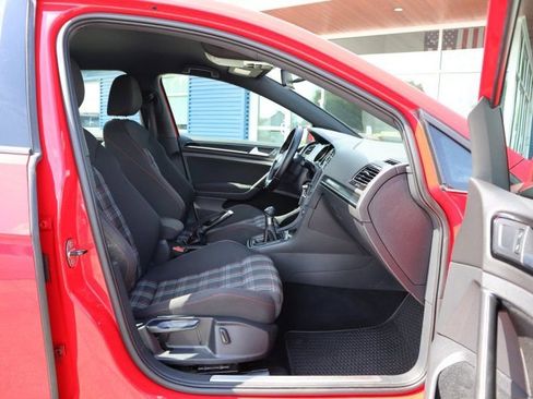 Used 2017 Volkswagen GTI S FWD image 20