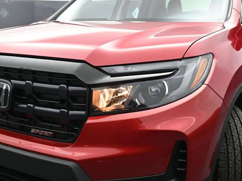 Used 2025 Honda Ridgeline Sport image 41