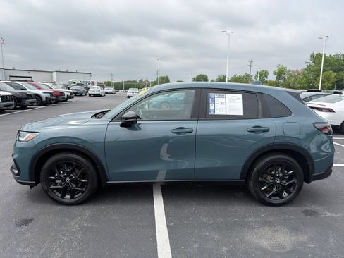 Used 2024 Honda HR-V Sport image 3