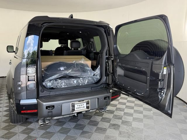 New 2026 Land Rover Defender 130 V8 AWD/4WD image 16