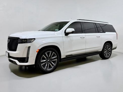 Used 2024 Cadillac Escalade ESV Sport w/ Touring Package AWD/4WD image 9