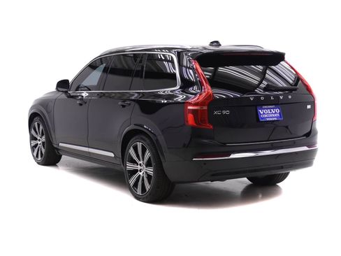 Certified 2024 Volvo XC90 T8 Ultimate w/ Protection Package Premier AWD/4WD image 5