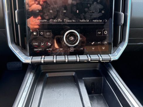 Used 2025 GMC Acadia Elevation image 20