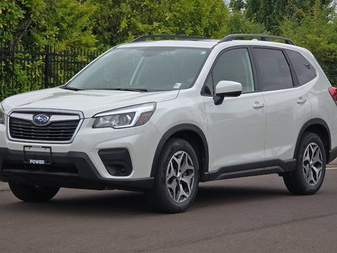 Used 2020 Subaru Forester Premium AWD/4WD image 8