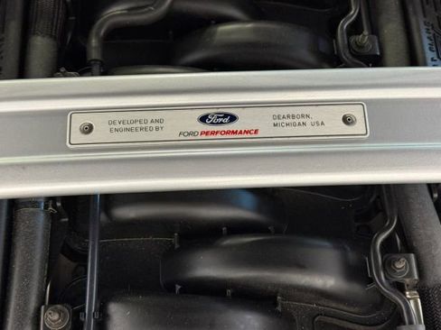 Used 2016 Ford Mustang Shelby GT350 w/ Technology Package RWD image 39