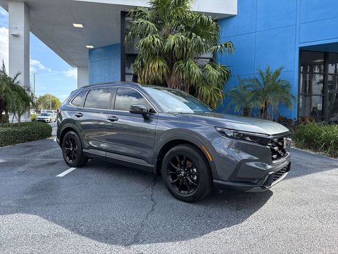 Certified 2023 Honda CR-V Sport image 5