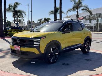 New 2025 Nissan Kicks SR video 4