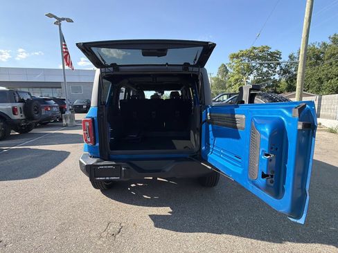 Used 2023 Ford Bronco Outer Banks AWD/4WD image 35