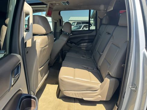Used 2017 Chevrolet Suburban LT AWD/4WD image 14