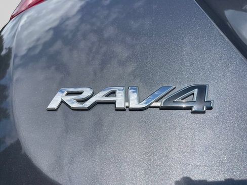 Used 2014 Toyota RAV4 XLE FWD image 16