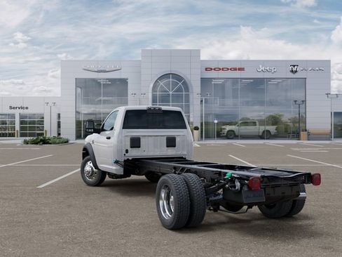 New 2026 RAM 5500 Tradesman w/ Chrome Appearance Group image 3