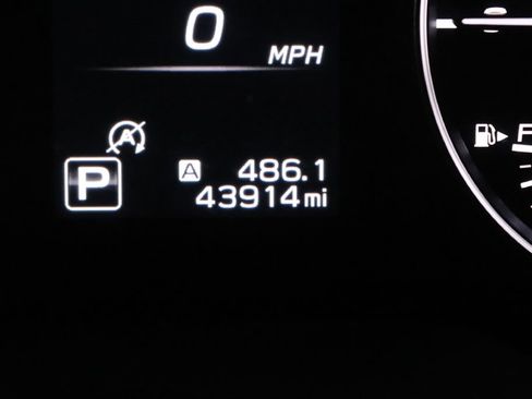 Used 2020 Subaru Outback Premium image 17