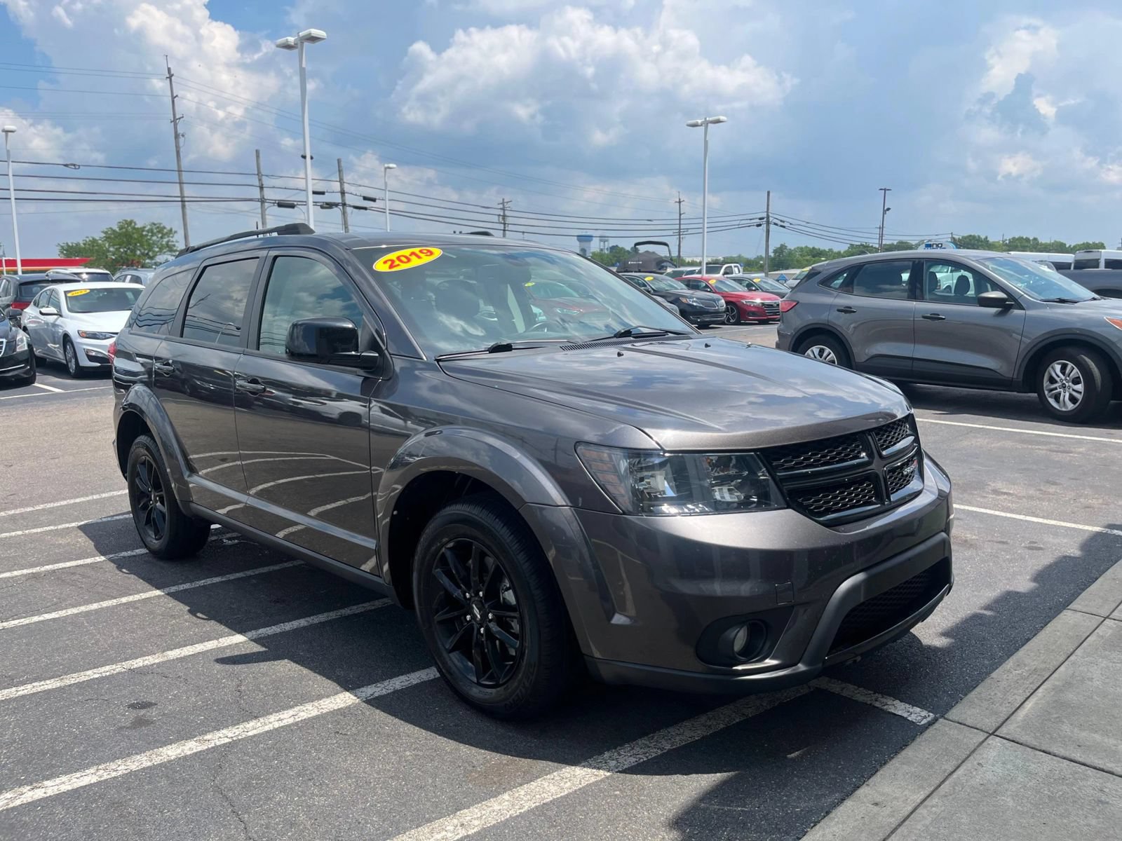 Used 2019 Dodge Journey SE w/ Connectivity Group FWD image 7
