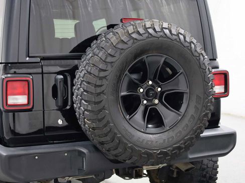Used 2020 Jeep Wrangler Unlimited Sport AWD/4WD image 8