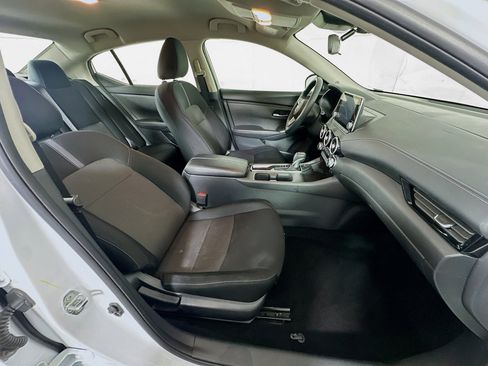 Used 2024 Nissan Sentra SV image 28